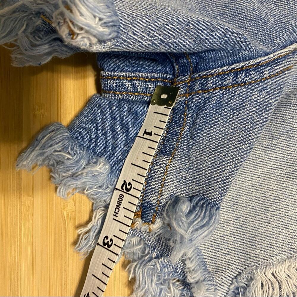 Zara Distressed Exposed Button Fly High Rise - Picture 7 of 8